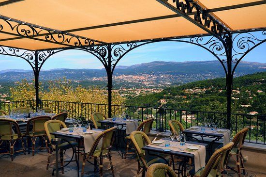 L'amandier De Mougins